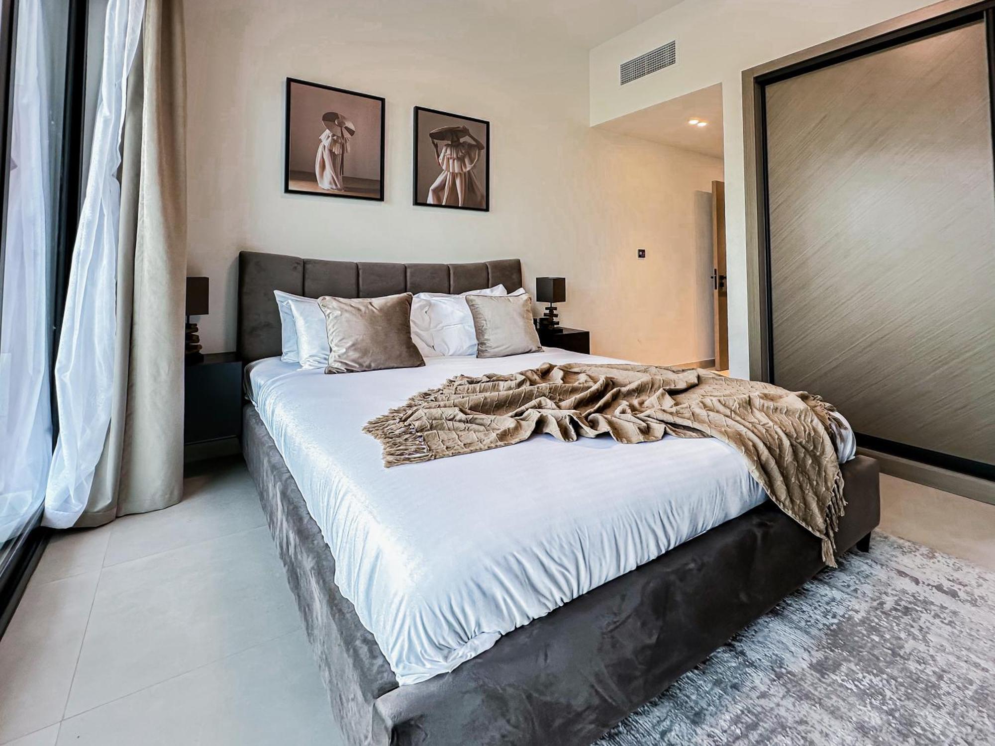 Skyline Oasis - Business Bay With Burj Khalifa Vie Apartment